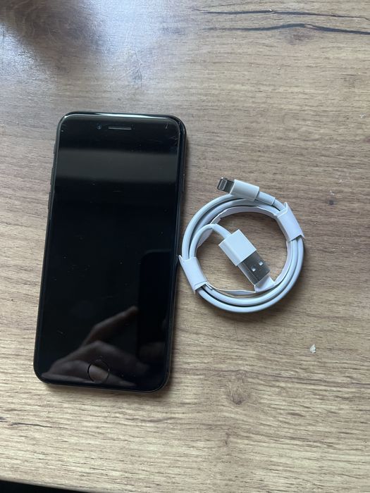 Iphone se 128gb, bateria 98%. Kabel w zestawie! Dobry stan