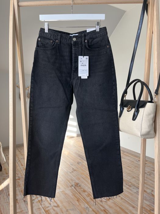 Прямі  джинси  zara 38 рр нові