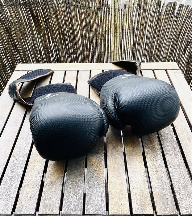 Luvas de kickboxing Outshock