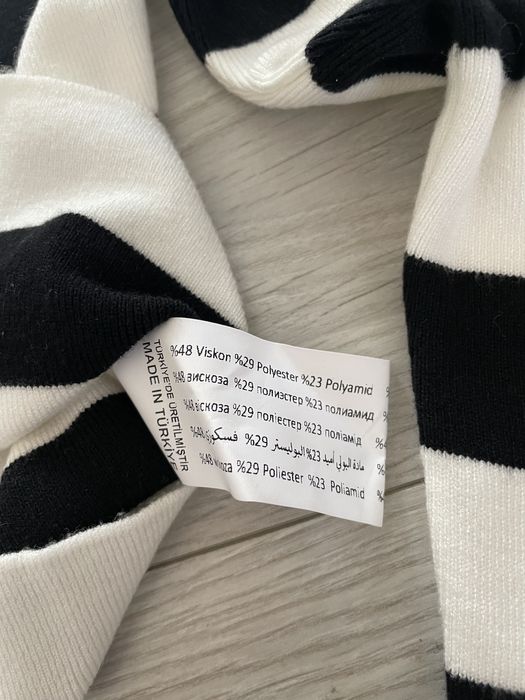 Вкорочений джемпер кофта в смужку