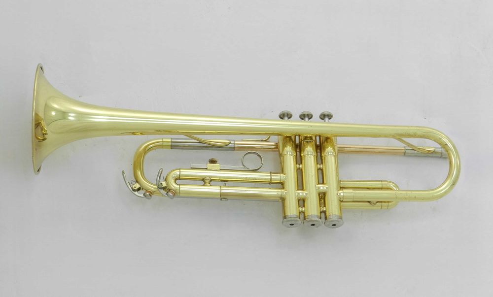 Trąbka Bb Yamaha YTR-2320 Made in Japan DR26-024