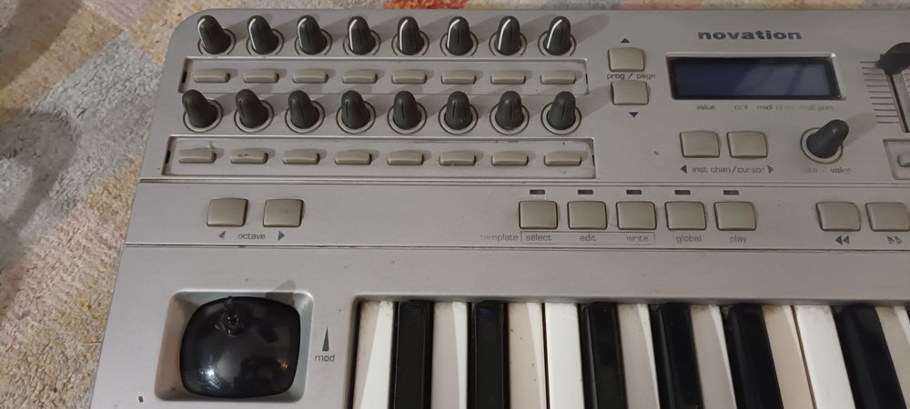 Novation 25 remote teclado  35€