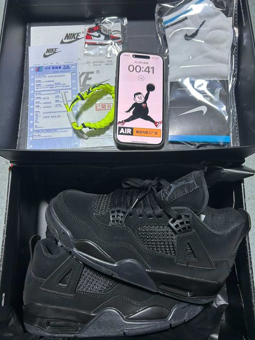 AJ4_Retro_Black_Cat 38