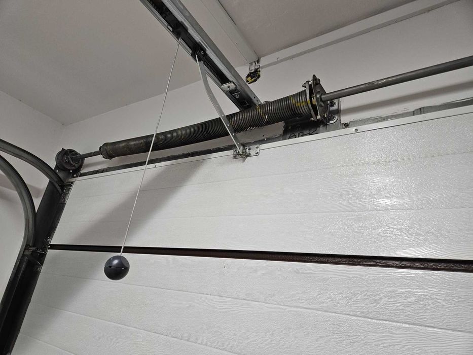 Brama garażowa segmentowa Wiśniowski