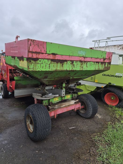 Розкидач мінеральних добрив