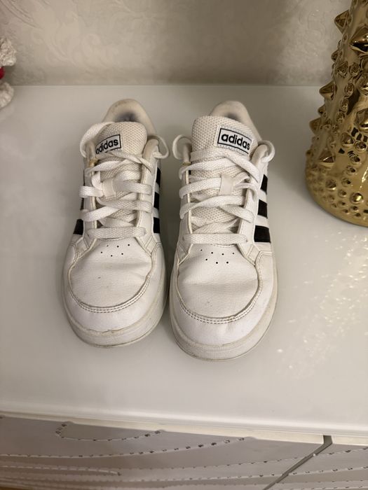 Sapatilhas adidas tamanho 36 em bom estado