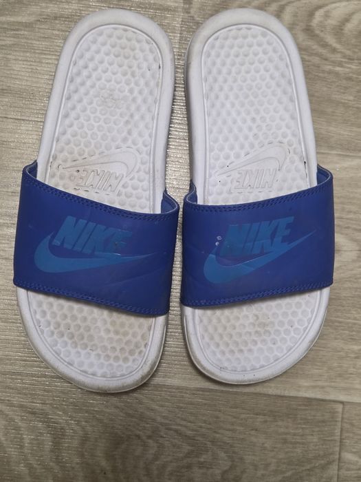 Шльопаці Nike p.36