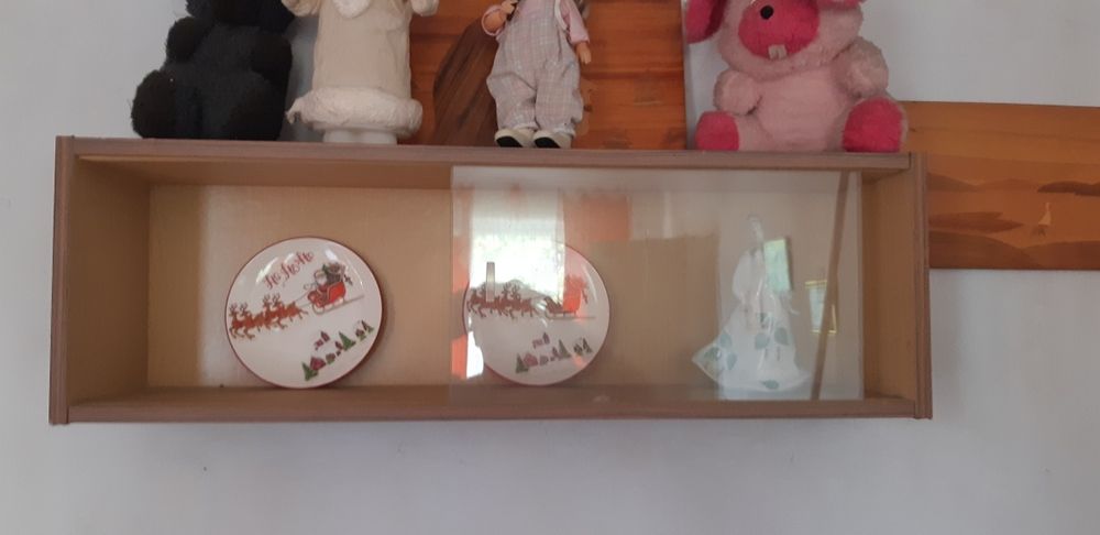 Набір офісних меблів,офісний світлий стіл,трюмо,тумба, книгові полички