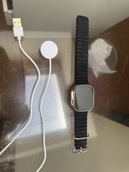 Apple Watch Ultra (com bracelete + carregador) – Como novo