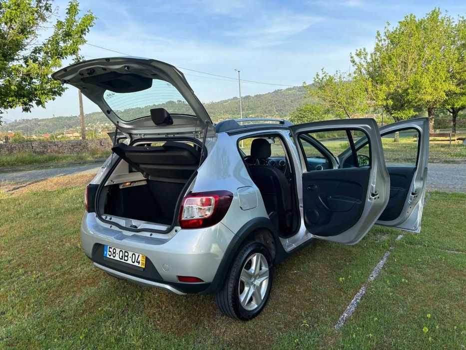 Dacia Sandero 2015