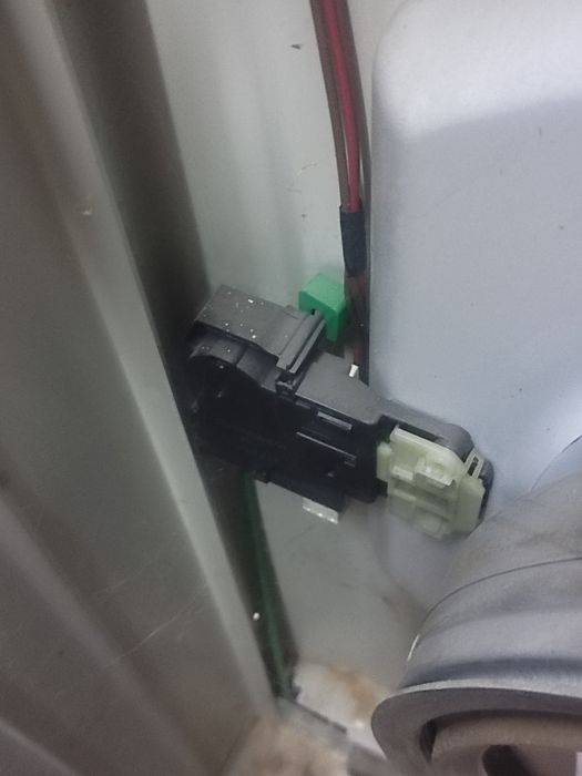 Продам по запчастям стиральную машину Ariston Hotpoint 6