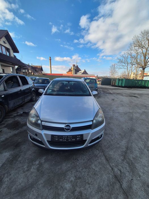 Opel Astra H 1.6B 77KW 2004r 105KM Na części