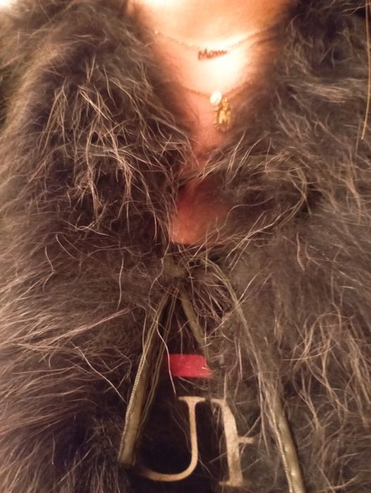 Colete de pêlo preto