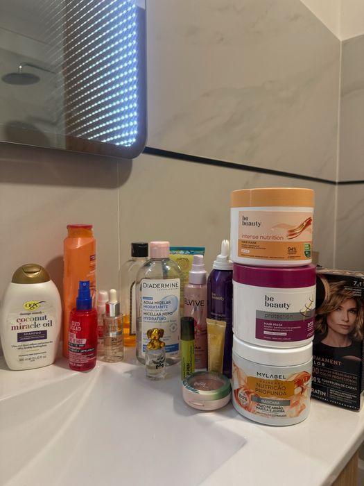 Estou a vender um grande lote de cosméticos!