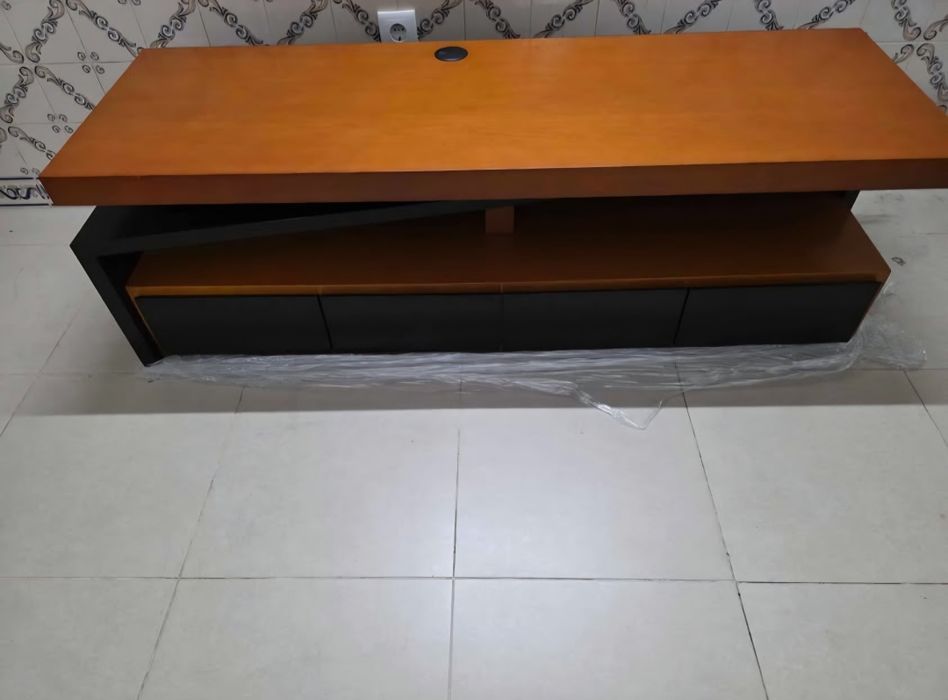 Movél Tv  Cerejeira/Wengué