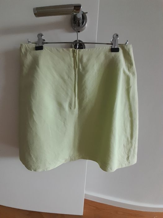 Conjunto saía e top verde claro