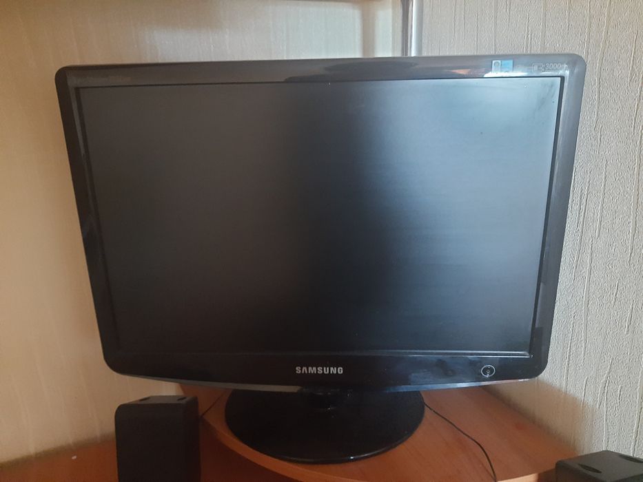 Монитор, клавиатура, мышка, колонки