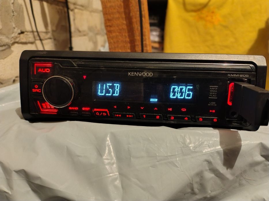 Sprzedam radioodtwarzacz Kenwood KMM-205