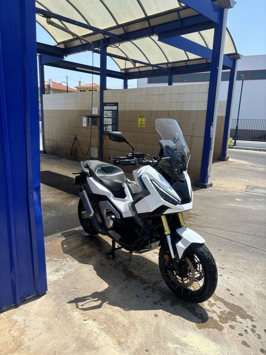 Vendo X-ADV de 2024 com SC Project