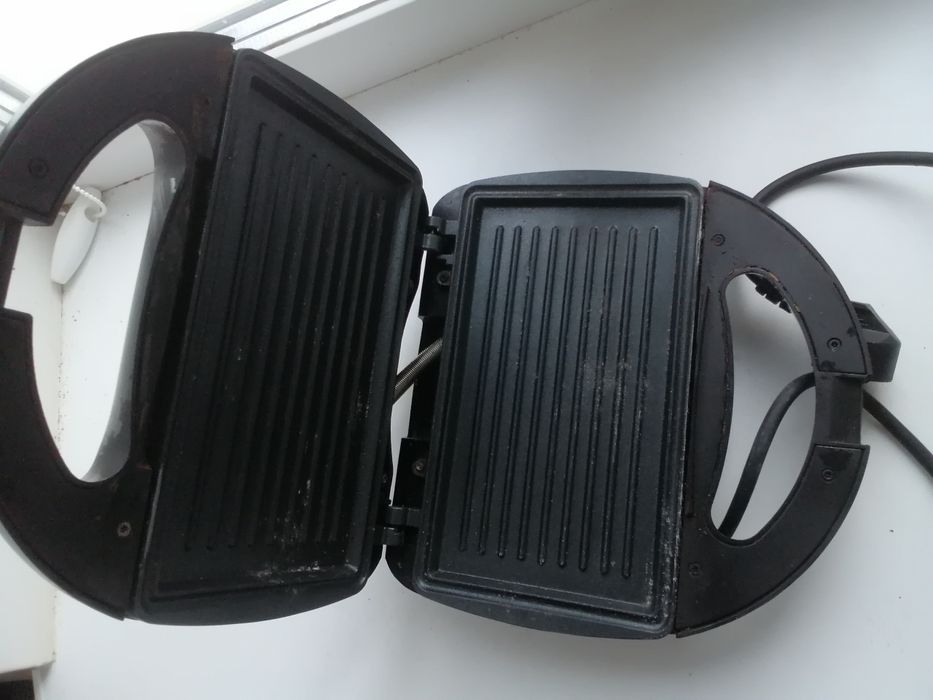 Єлектрогриль  Black & Decker