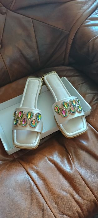 Eleganckie Klapki