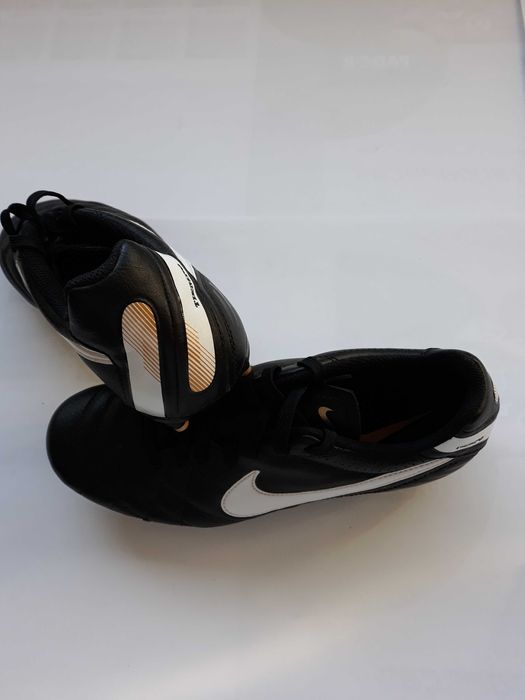 Nike CTR360 Libretto II FG - para o número 39