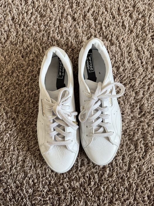 skórzane sneakersy Adidas sleek 38