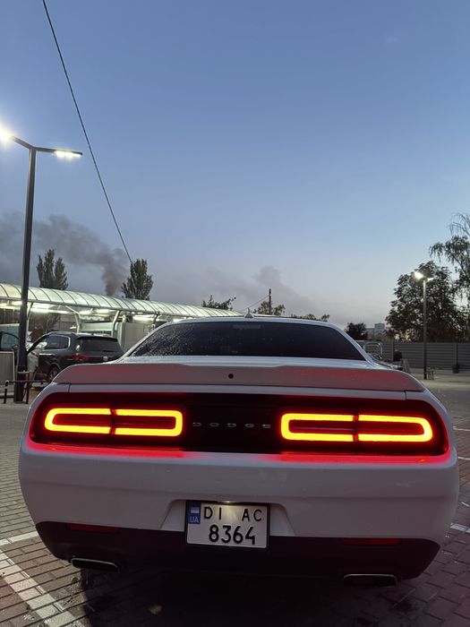 Продам Dodge Challenger