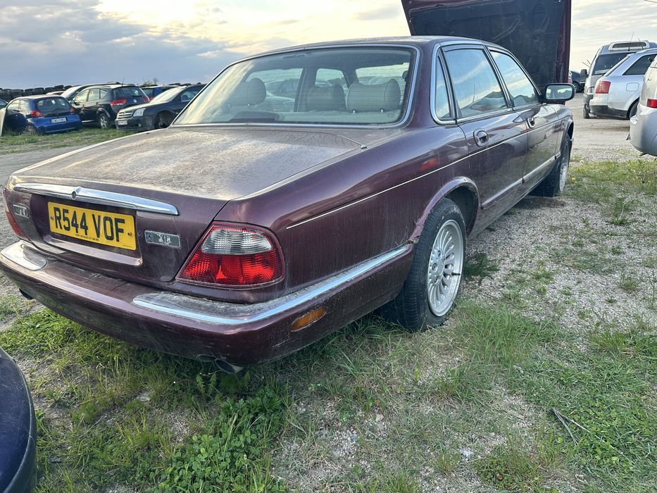 Jaguar xj 8 3.2 v8 03 r