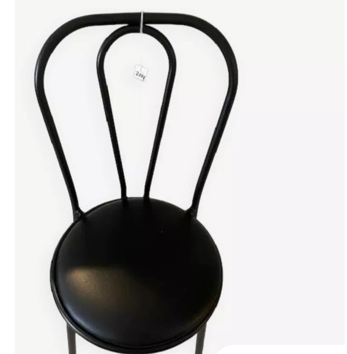 Vendo cadeiras pretas de ferro