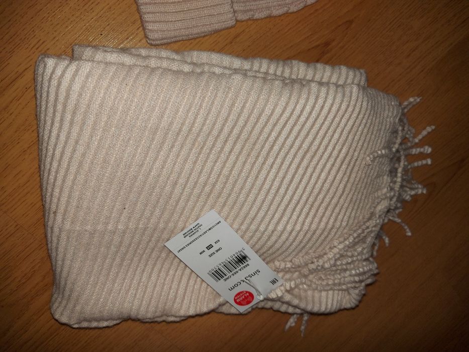 Komplet czapka + szalik brudny róż