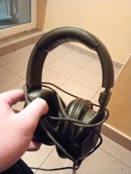 PC rozmontowany, wszystko poza dyskiem twardym i obudowy