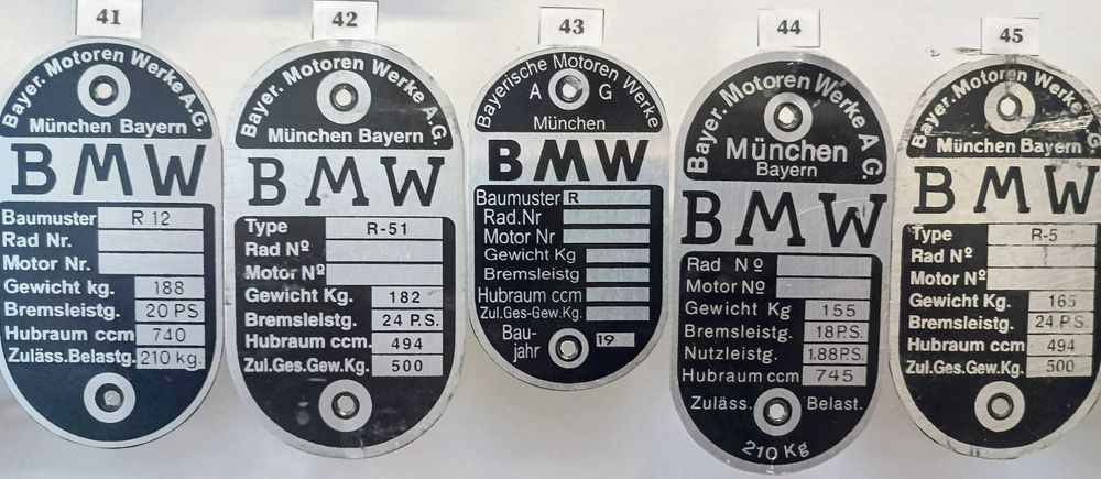 TABLICZKI ZNAMIONOWE do motocykli BMW zabytkowych (wybór)