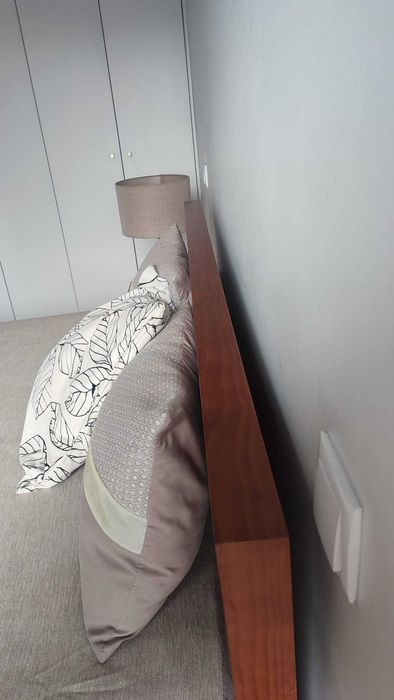 Cama de casal + estrado + colchão