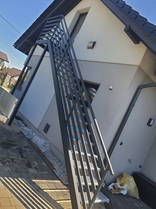 Schody stalowe zewnętrzne