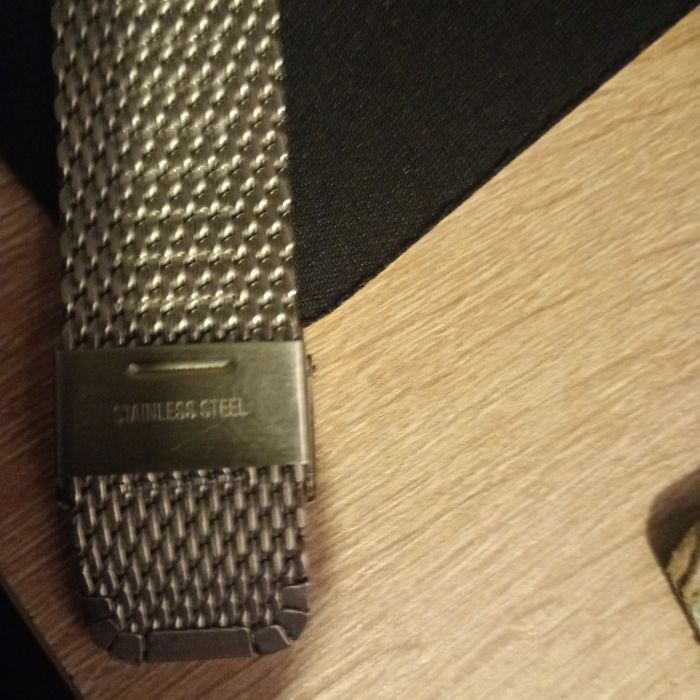 Zegarek kwarcowy omega