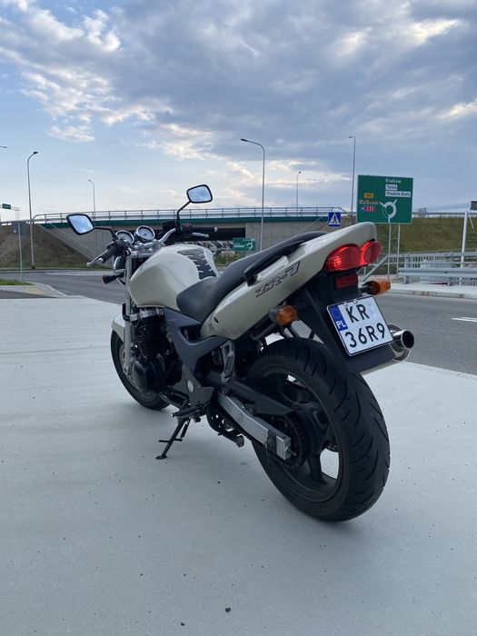 Kawasaki ZR7 750