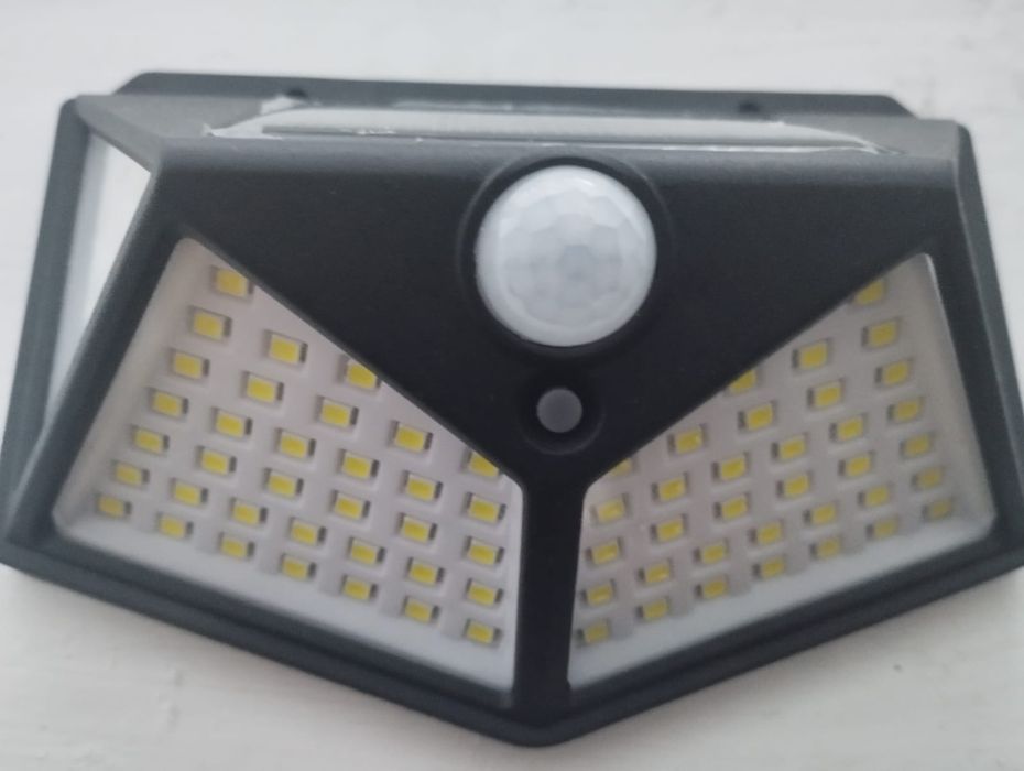 Лампа на солнечной батарее