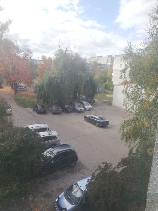 продам 3кiмнатну квартиру м. Суми