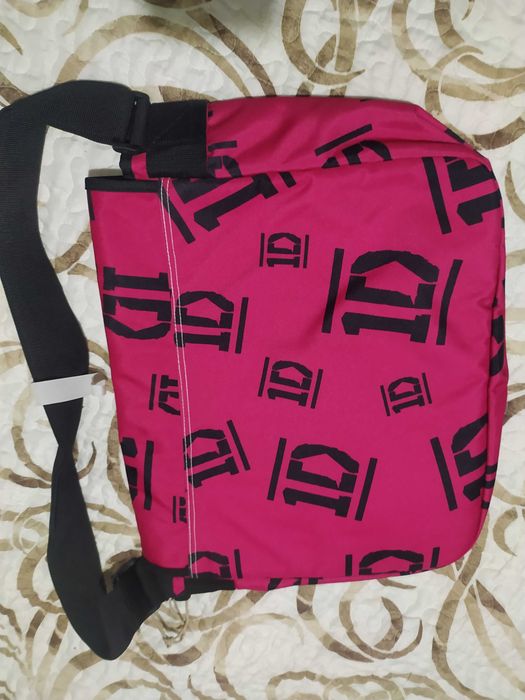Mochila a tiracolo one direction