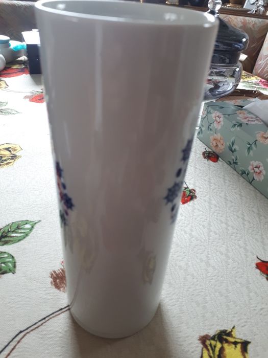 Wazon porcelanowy