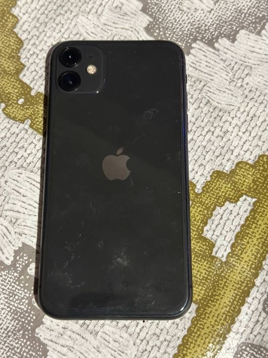Продам айфон 11 в гарному стані