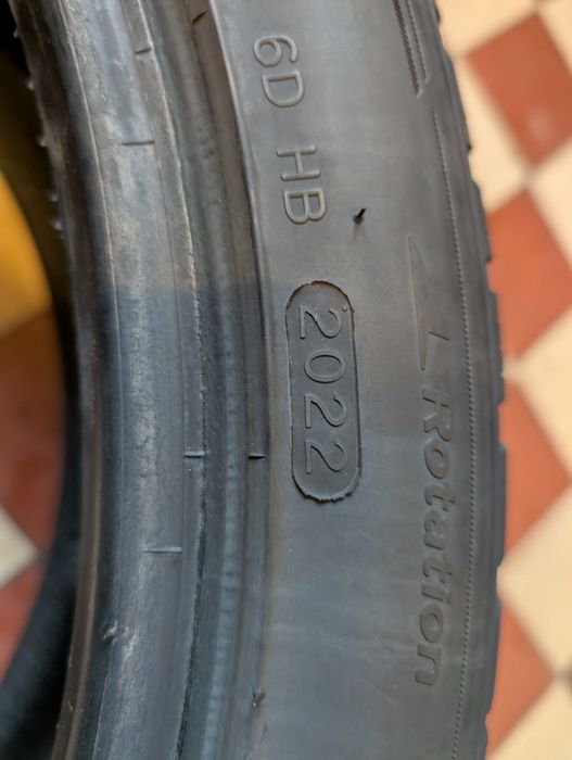 Hankook Winter i*cept evo3 245/40R19 98V XL #616S