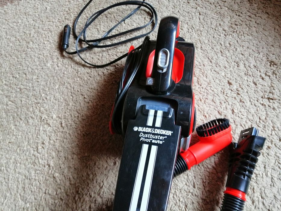 Odkurzacz samochodowy black decker pivot