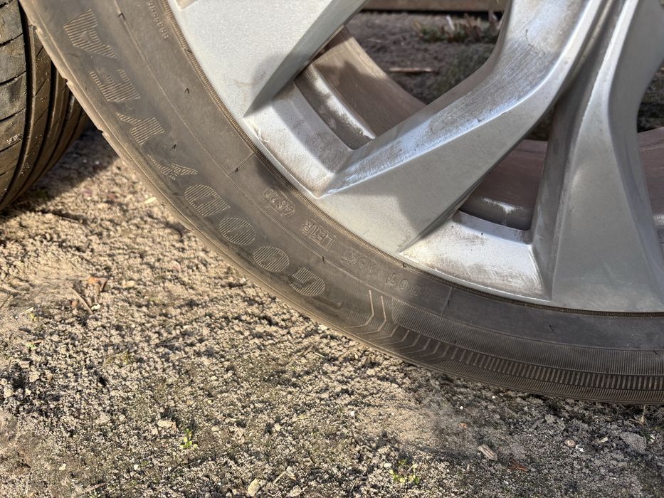 Alufelgi 17 oryginalne z oponami letnimi Renault Captur