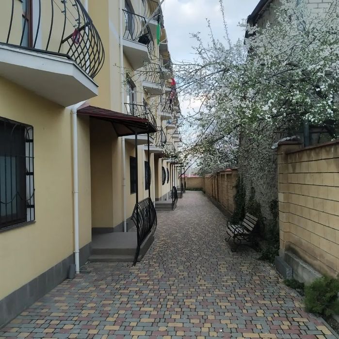 Таирова. 1 этаж. Киевский рынок. Газ. Своё отопление. Зона барбекю