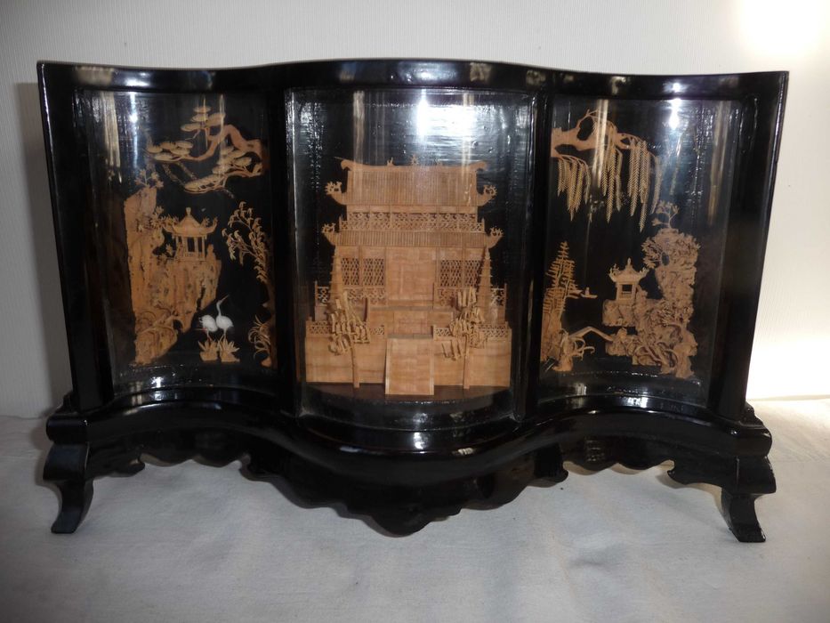 Панно декоративное пробковое Китай резная пробка дерево лак стекло