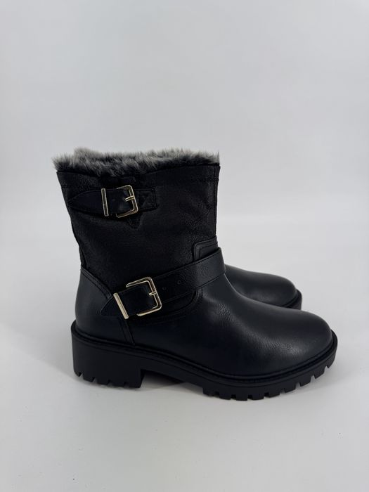 Botki kozako czarne ocieplane 39 z klamerka na jesien zime