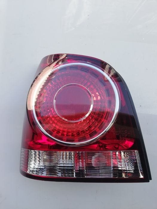 Farol Farolim trás VW polo de 2005 a 2009 com suporte lâmpadas  NOVO