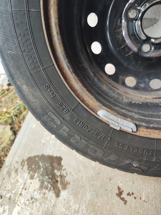 Продам резина 175/70/13 всесезон